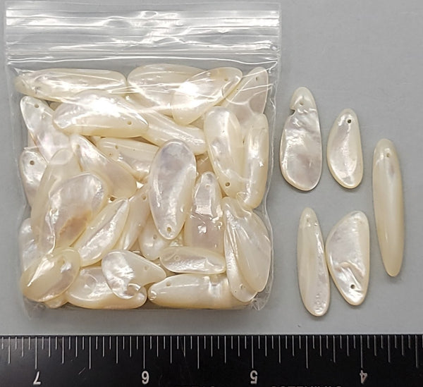 Lustrous Mother of Pearl Drops - 15mm to 35mm - 2.5 x 2.5 bag – Shells  for Artists