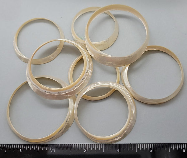 Pearly Trochus Rings - 1.5" to 2.25" - 8pcs